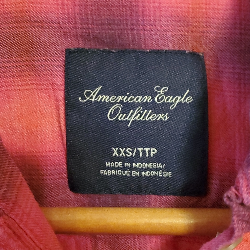 American Eagle Button Up - Picture 3 of 3
